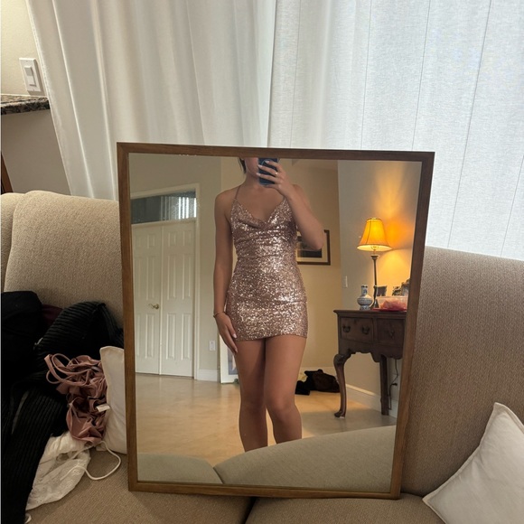 Fashion Nova mini dress - Picture 2 of 4